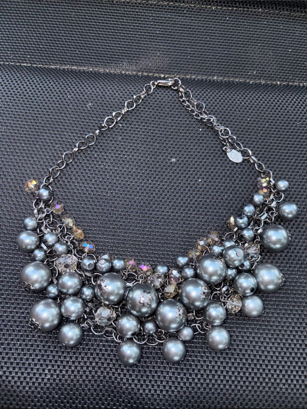 7-Statement Cluster Pearl Necklace -‎ Gunmetal Gray